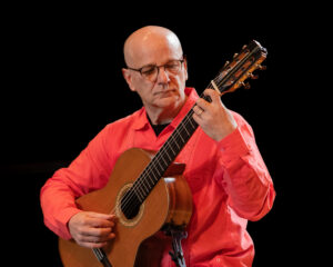 Osvaldo Gold, Classical Guitarist